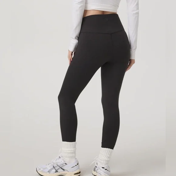 NWT Vuori Chilled Out Legging Black Medium VW4461 - Picture 5 of 11